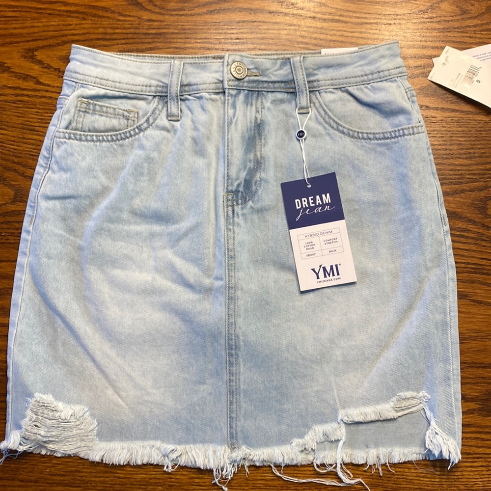 Midi/Dream Fit Whitewashed Skirt